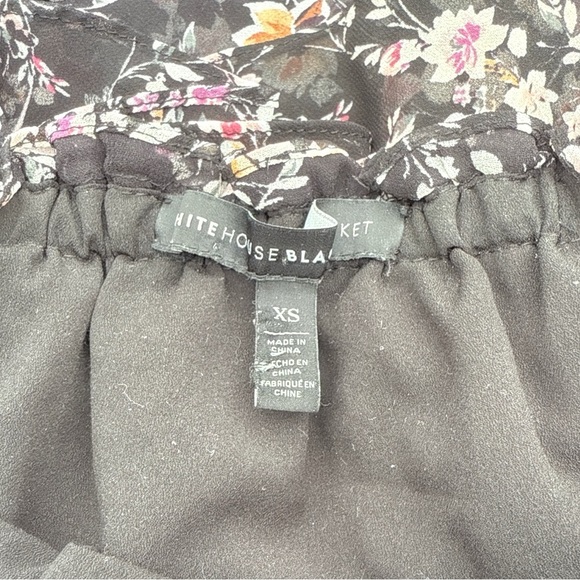 White House Black Market Off Shoulder Black Floral Crochet Lace Blouse XS - Picture 9 of 10